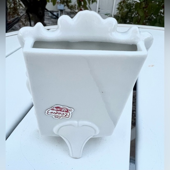 Vintage Ucago Japan small oval ceramic picture frame holds wallet size photo - Picture 3 of 7